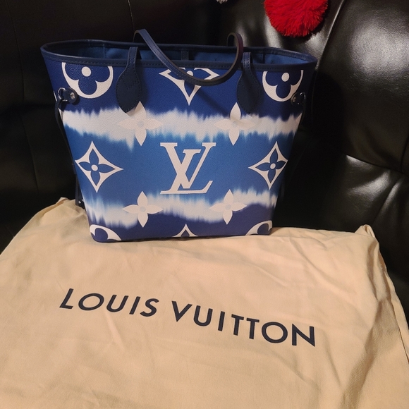 ❌SOLD ❌Louis vuitton Neverfull Mm escale BLUE - Picture 2 of 9